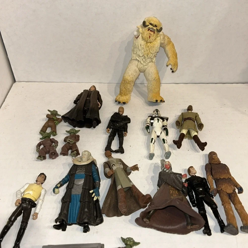 Star Wars Action Figure Lot Of 26‎ Leia Han Luke R2D2 Chewbacca C4
